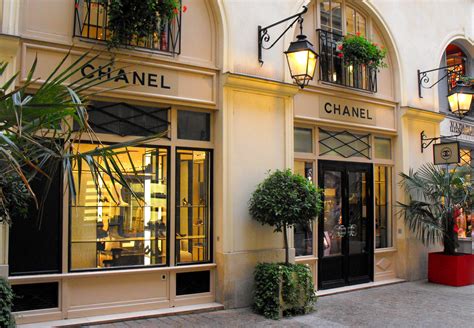 paris chanel outlet|Chanel boutique in Paris.